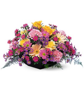 Garden Centerpiece in McDonoughGA, Absolutely Flowers