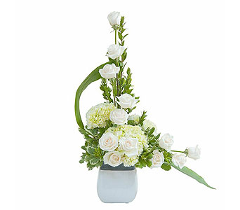 Elegant Flowing Love Tribute in McDonough GA, Absolutely Flowers